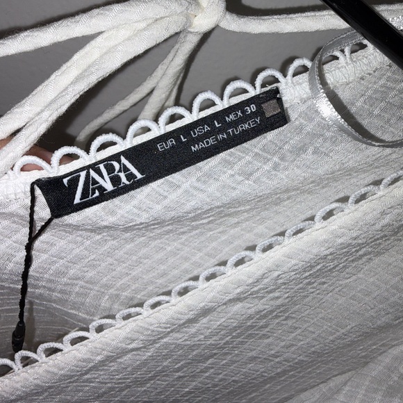 NWT Zara White Ruffled Peplum Blouse Tie Back Flutter Sleeve Size L - Picture 3 of 5